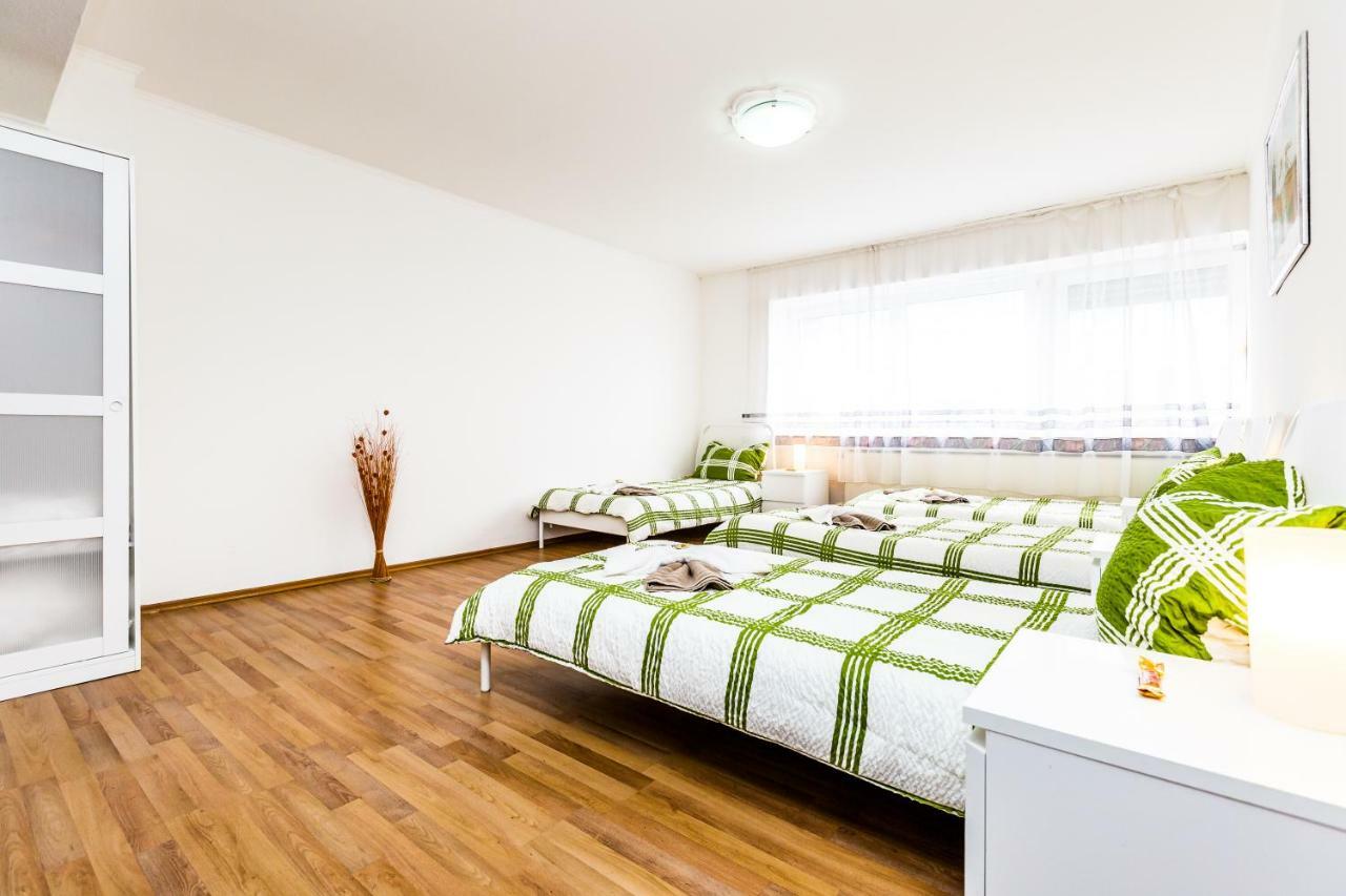 Workers Apartment Am Wiener Platz Kolín nad Rýnem Exteriér fotografie