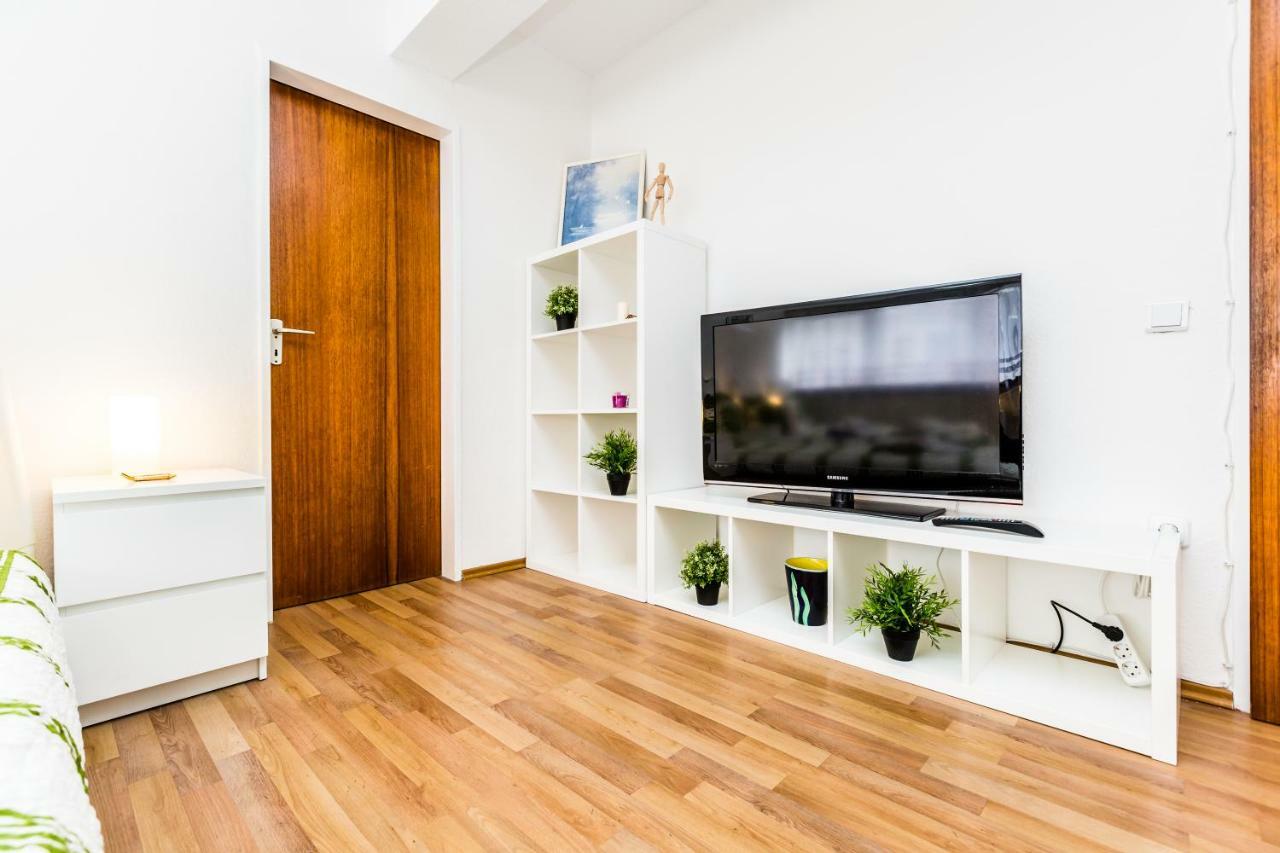 Workers Apartment Am Wiener Platz Kolín nad Rýnem Exteriér fotografie