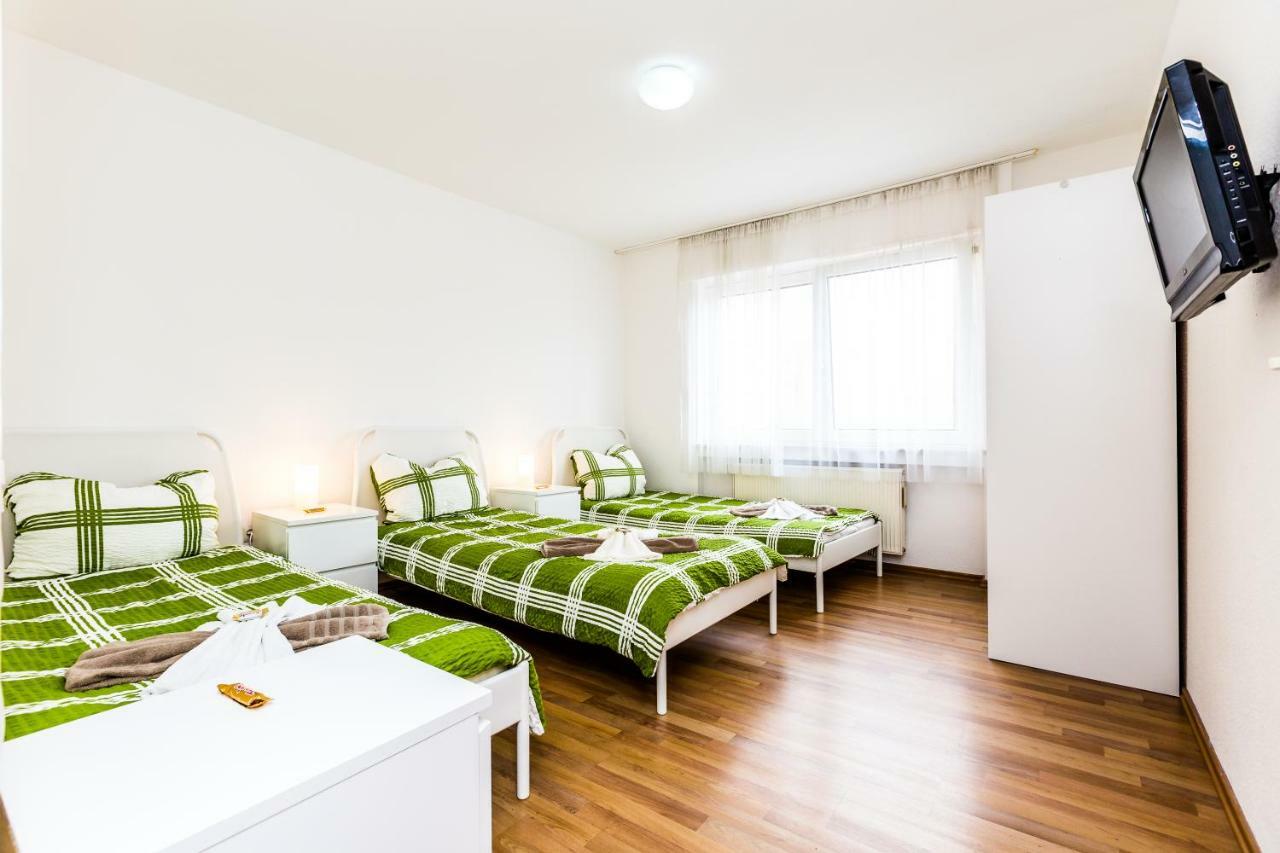 Workers Apartment Am Wiener Platz Kolín nad Rýnem Exteriér fotografie